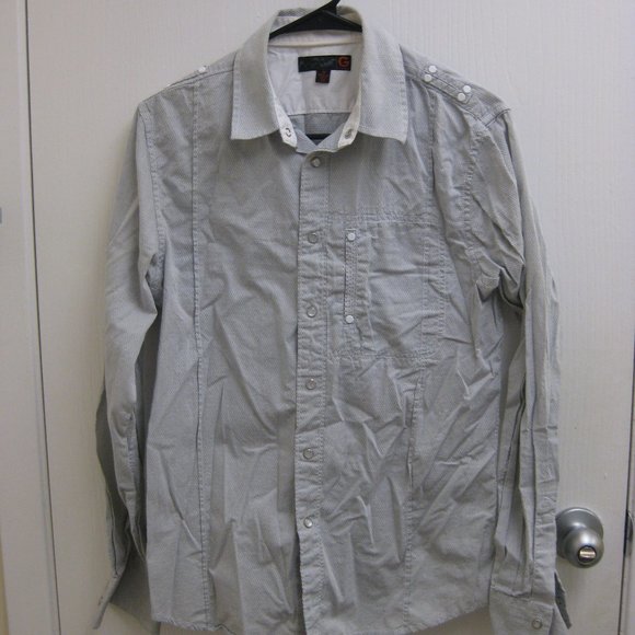 NWOT gray and white Guess button-up shirt M medium - Picture 1 of 4